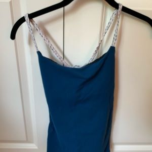Lululemon top